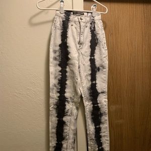 Fashion Nova Acid washed jeans